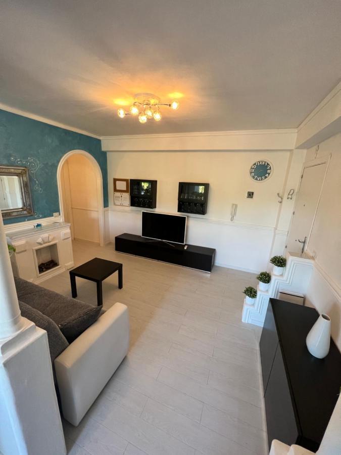 Relaxing Apartments Giardini Naxos Exterior photo